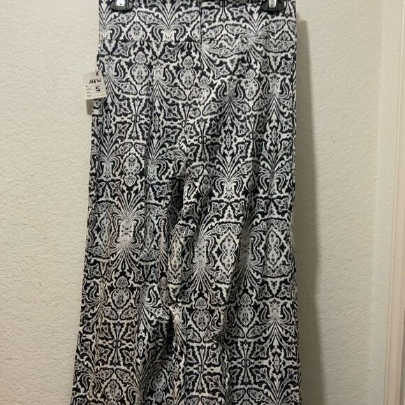 Never A Wallflower Women's art  black/white Flare Pants Size S NWT $264 - Picture 4 of 10